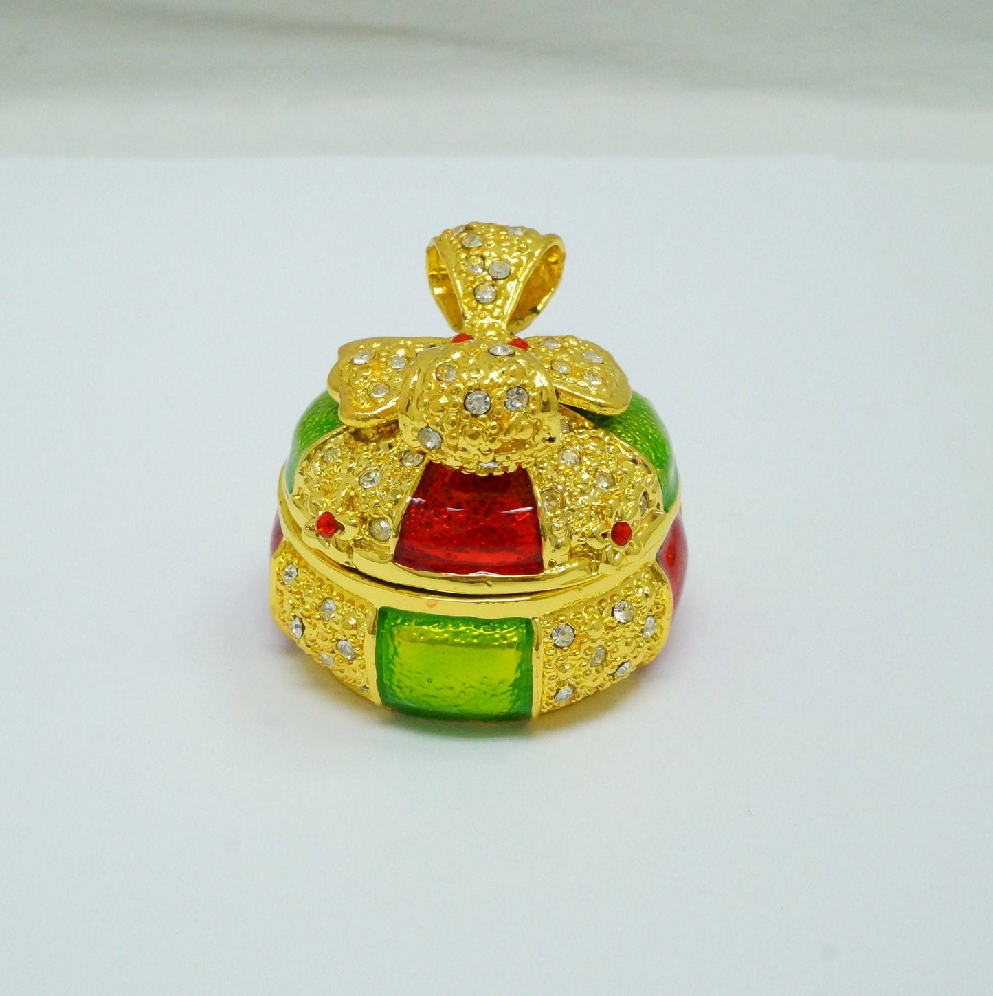 Cristiani Collezione Green Red Gold Round Trinket With Bow Lid Jeweled Pewter Trinket 14K Gold Plated
