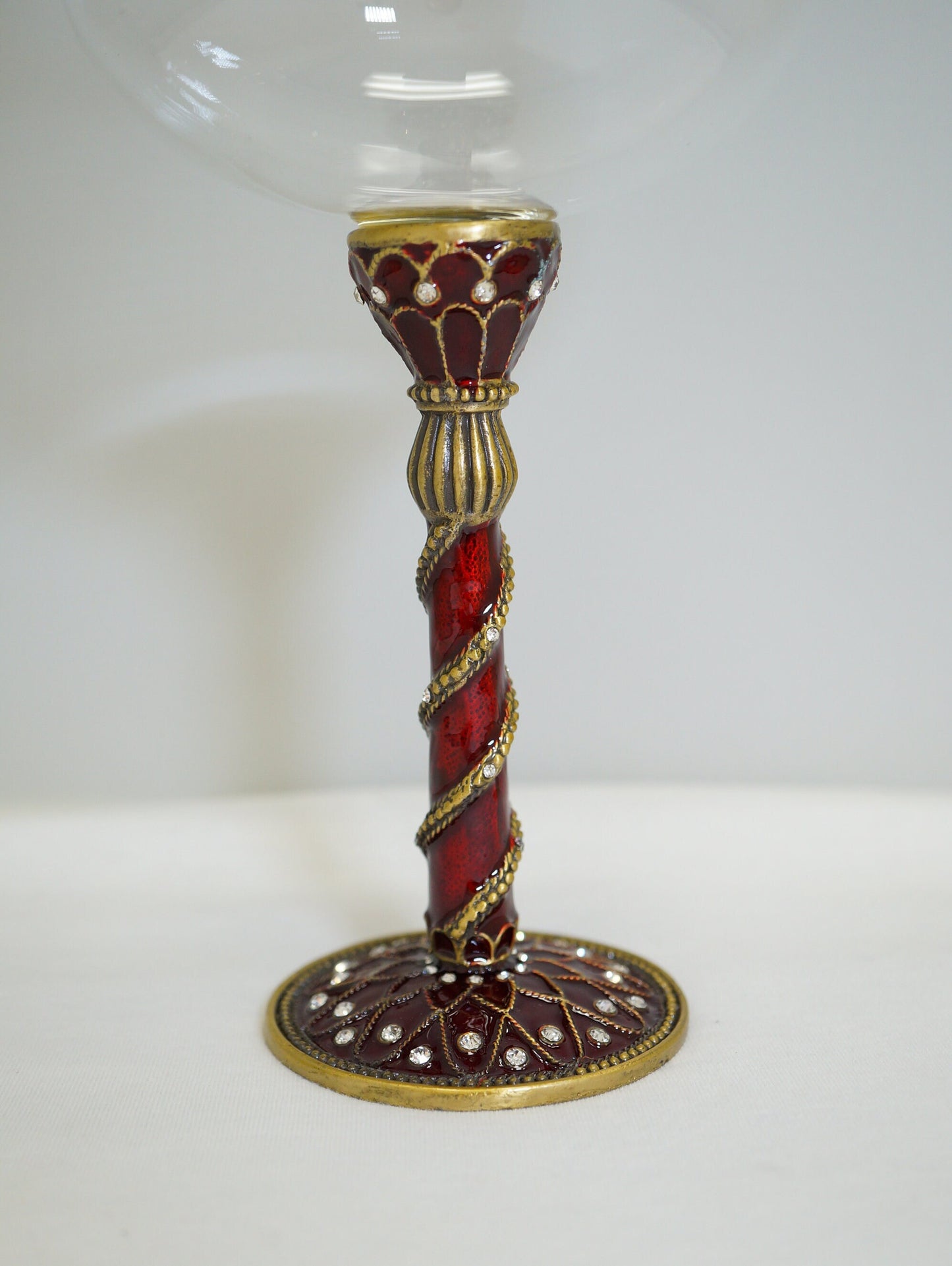 Cristiani Collezione Wine Glass with Decorative Pewter Stem Base.