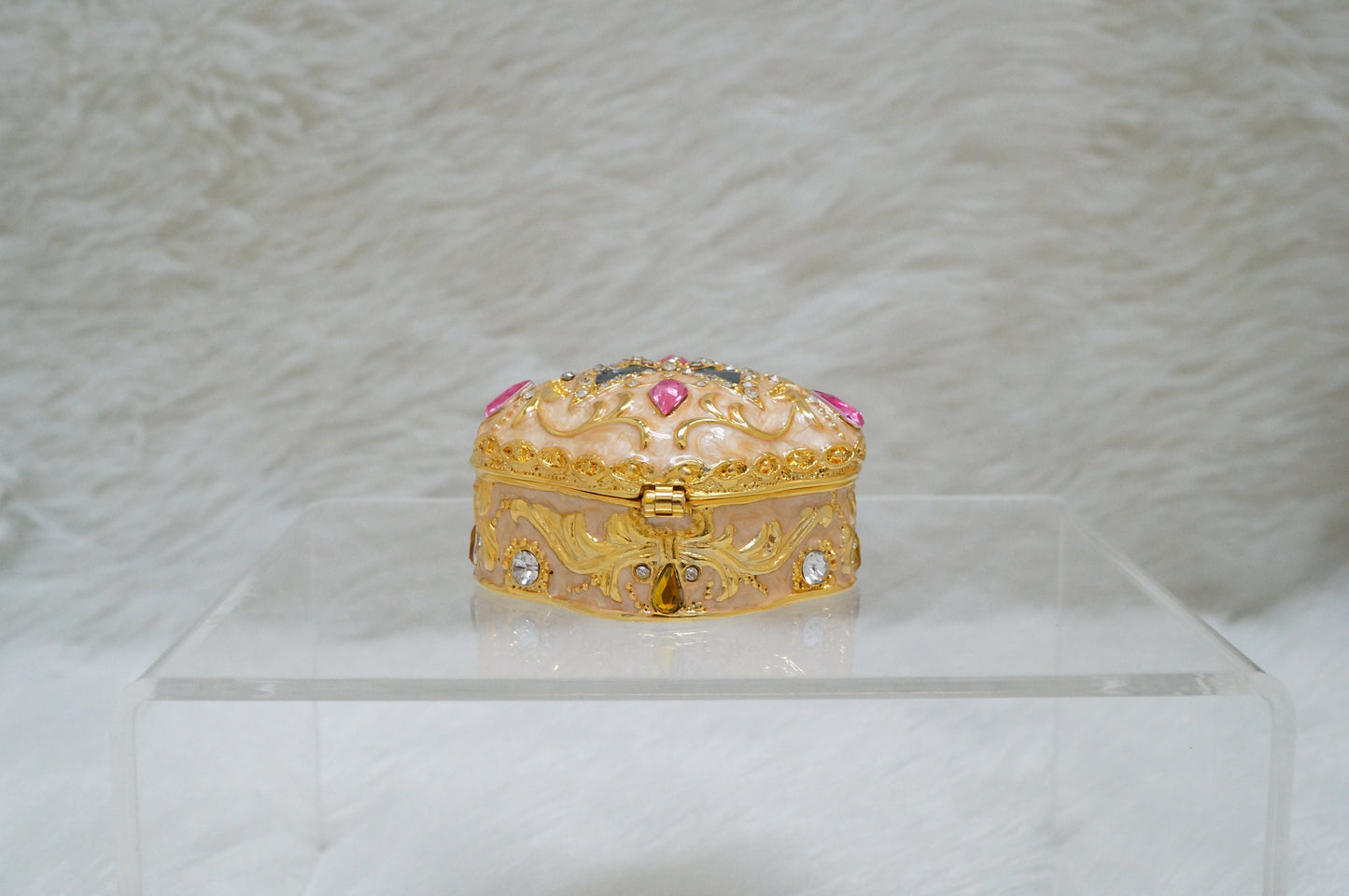 Cristiani Collezione Gold Pink Butterfly Design  Lid Jeweled Trinket Box 14K Gold Plated