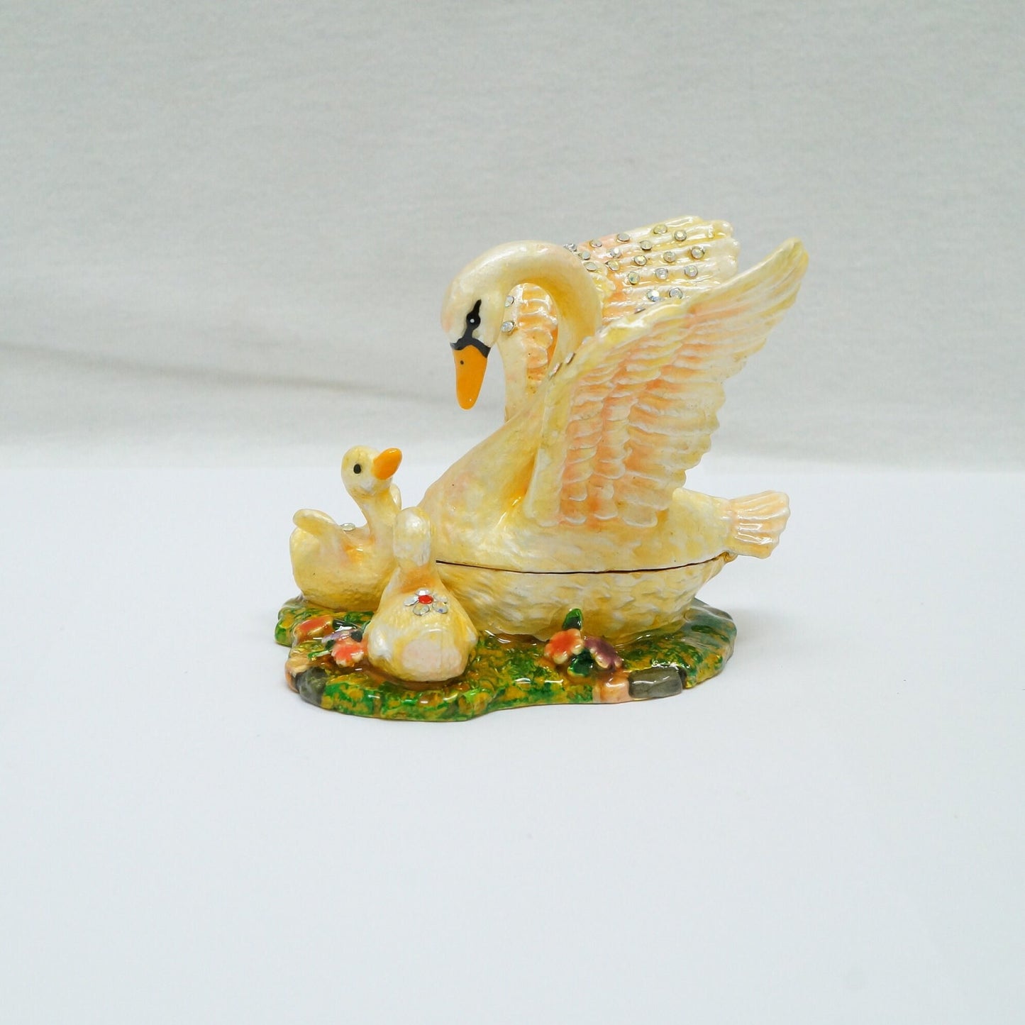 Vintage Mother Swan with Two Babies Swan Jeweled Pewter Trinket