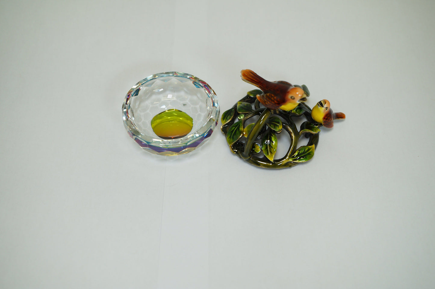 Cristiani Collezione Jewelry Clear Crystal Glass Base with Two Birds on Lid.