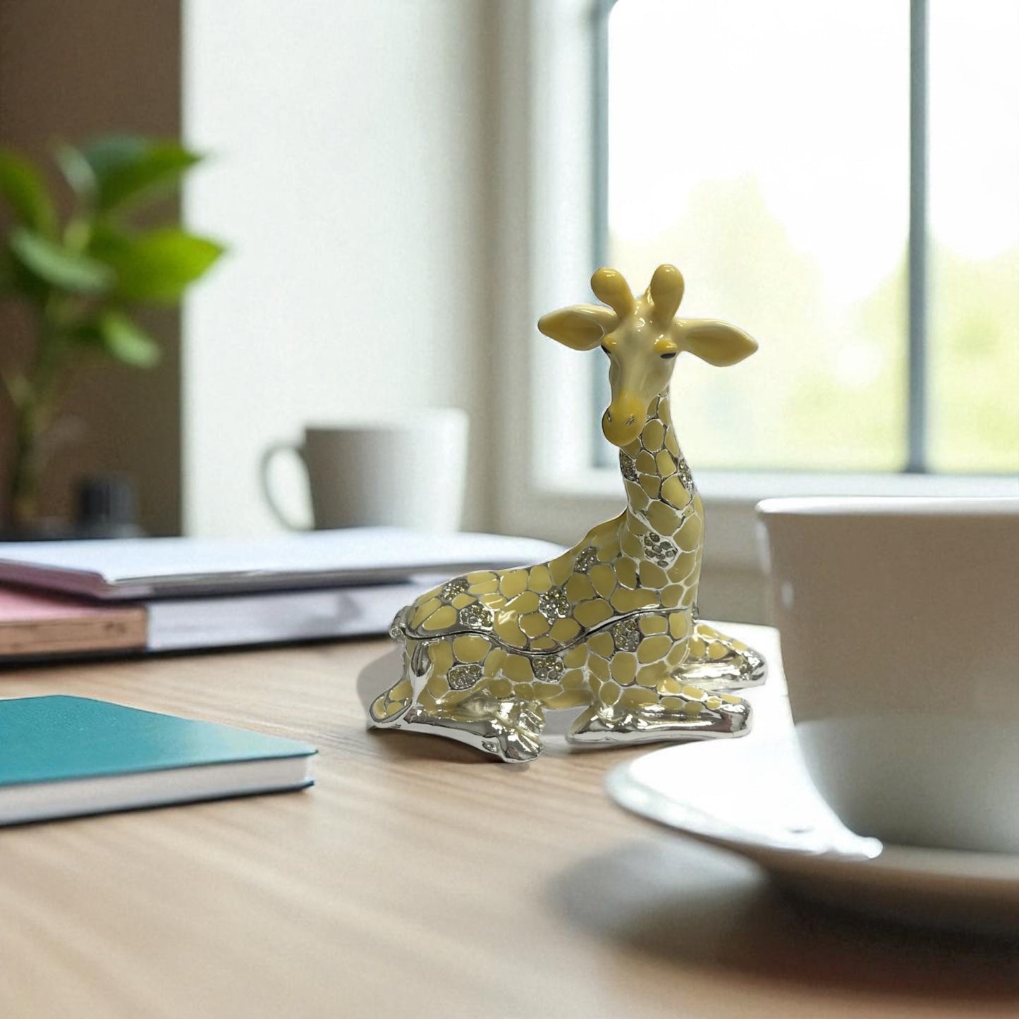 Cristiani Collezione Sitting Giraffe Trinket Box
