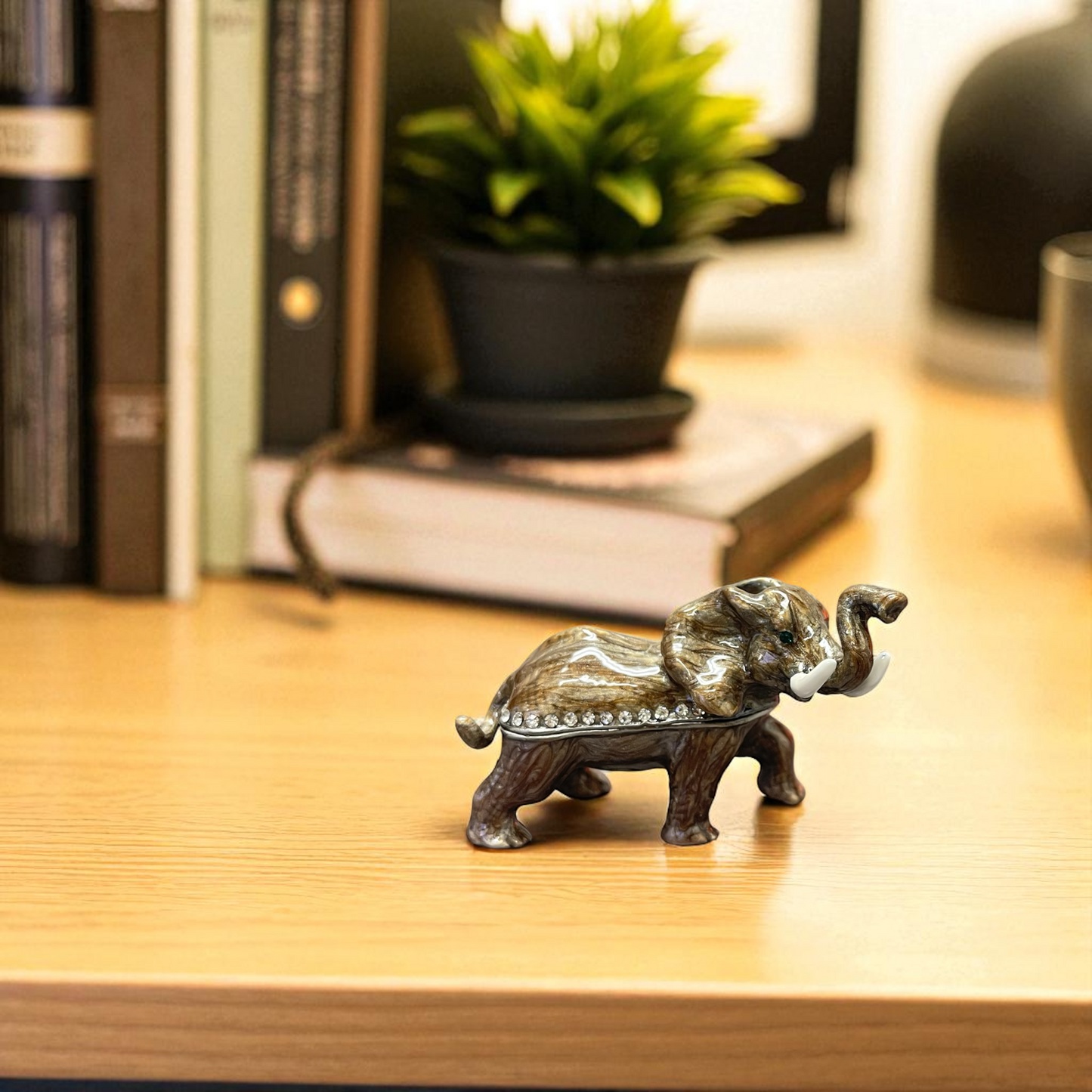 Cristiani Collezione Elephant Trinket Box.