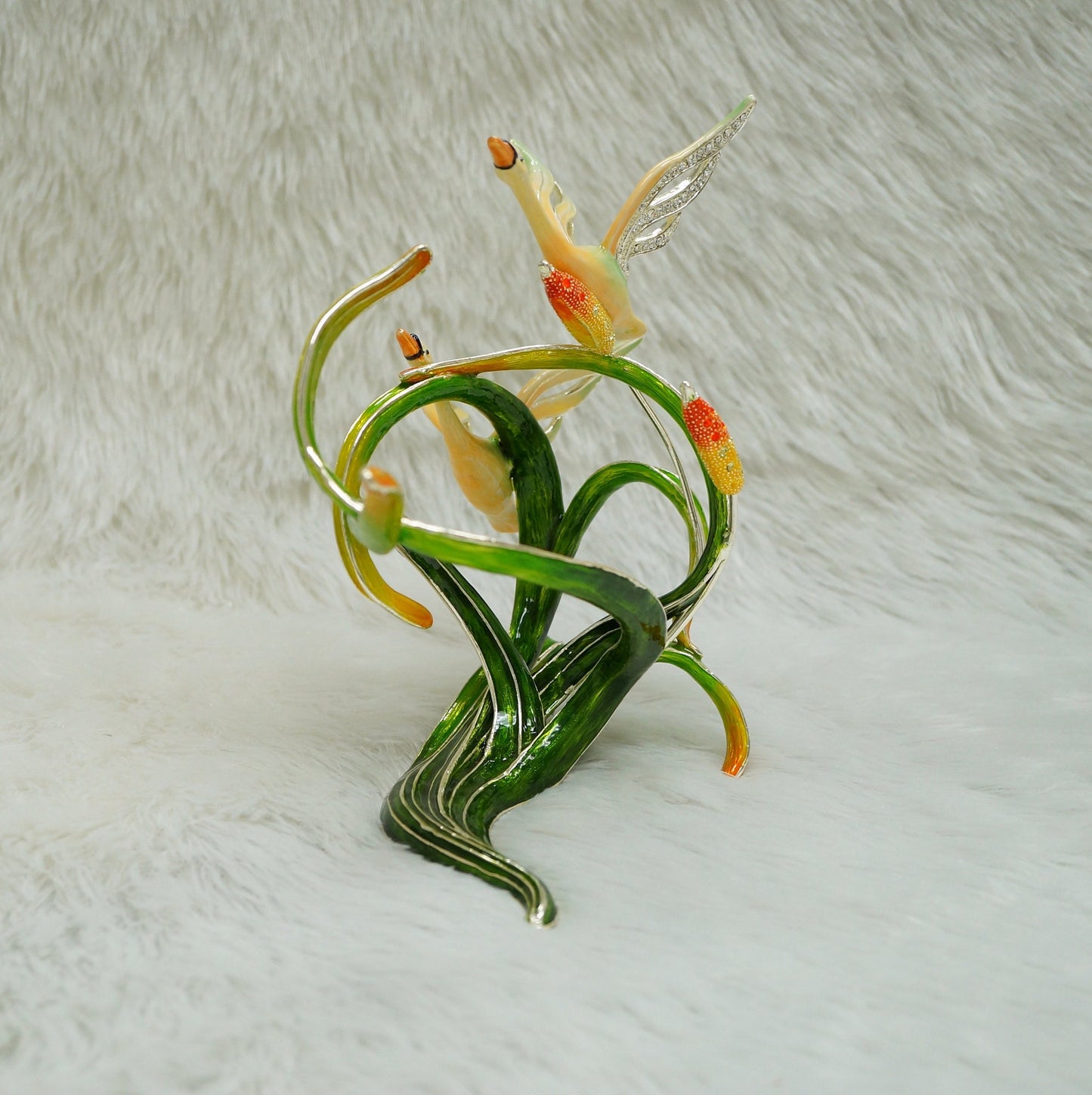 Love Swans Wine Bottle Holder 14K Gold Plated